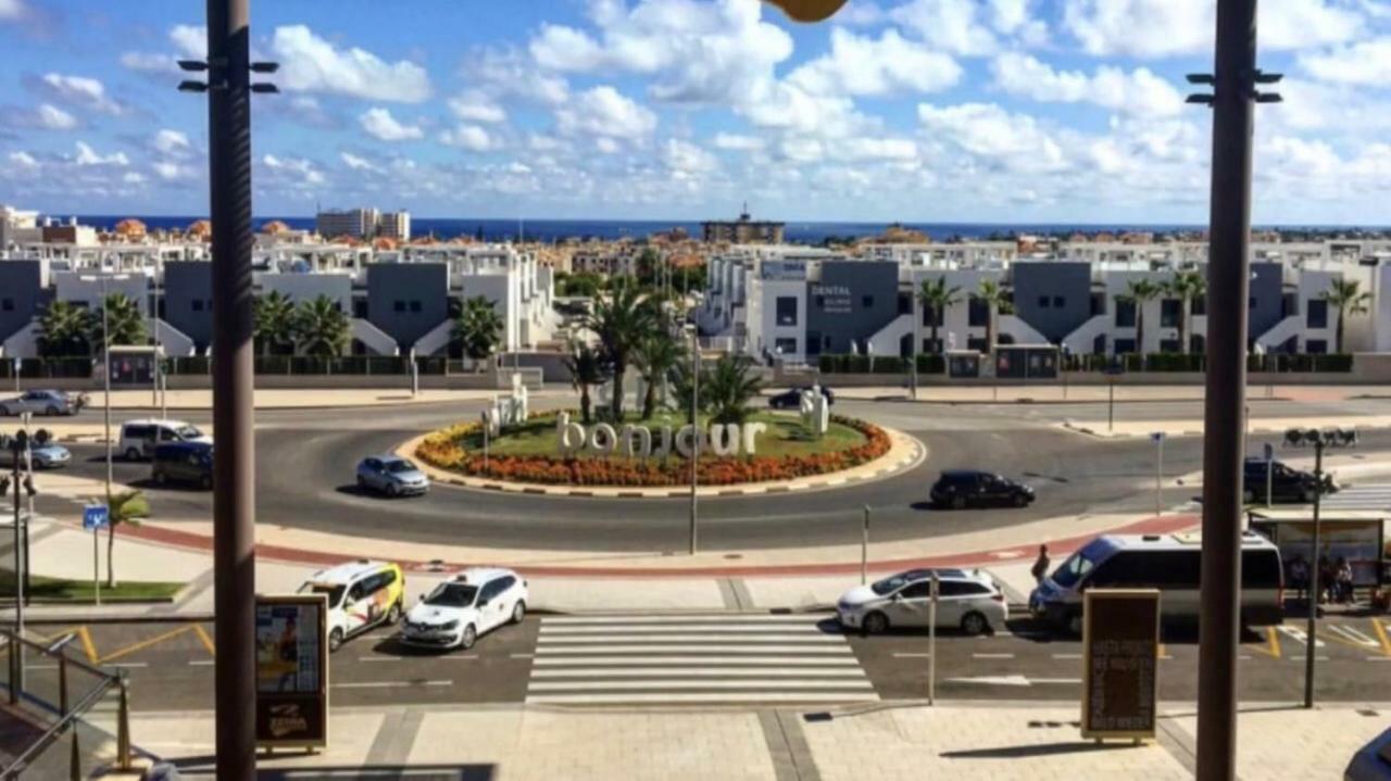 Готель La Zenia Beach Bungalow Оріуела Екстер'єр фото