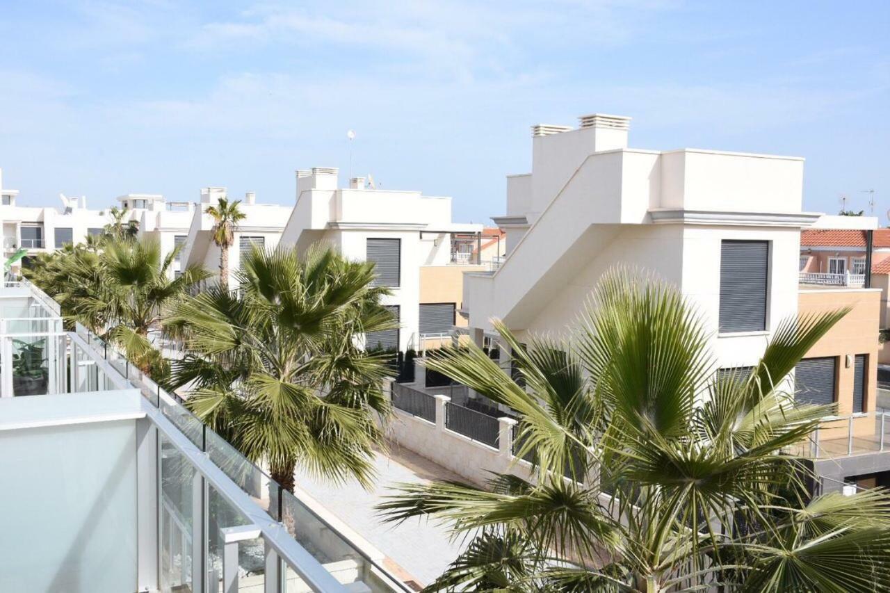 Готель La Zenia Beach Bungalow Оріуела Екстер'єр фото